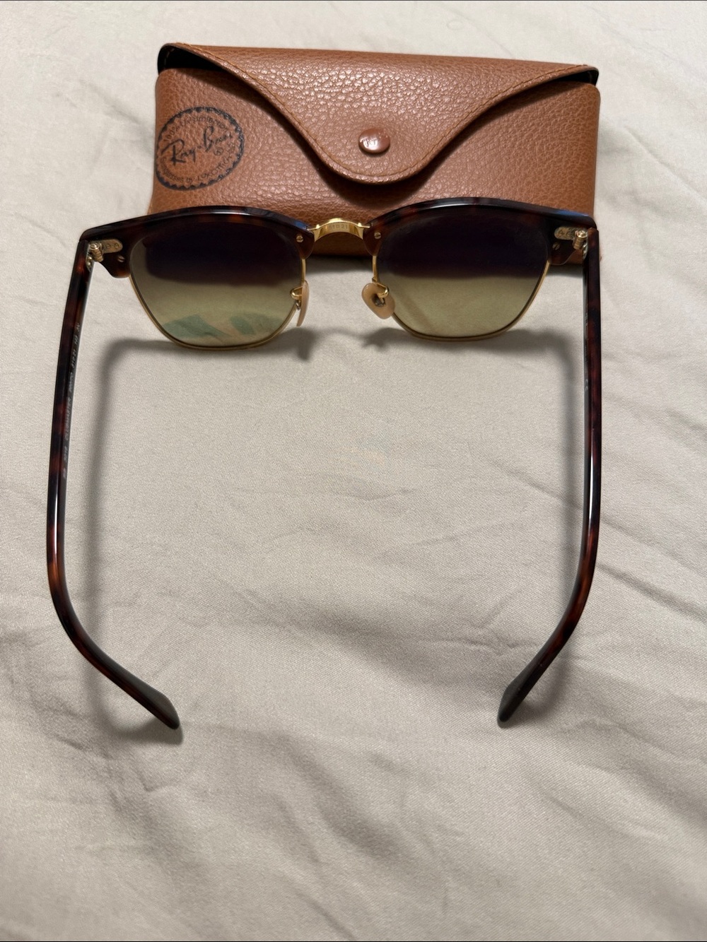 Ray-Ban Clubmaster Sunglasses Tortoise Frame with Rose Gold Lenses - Picture 5 of 5